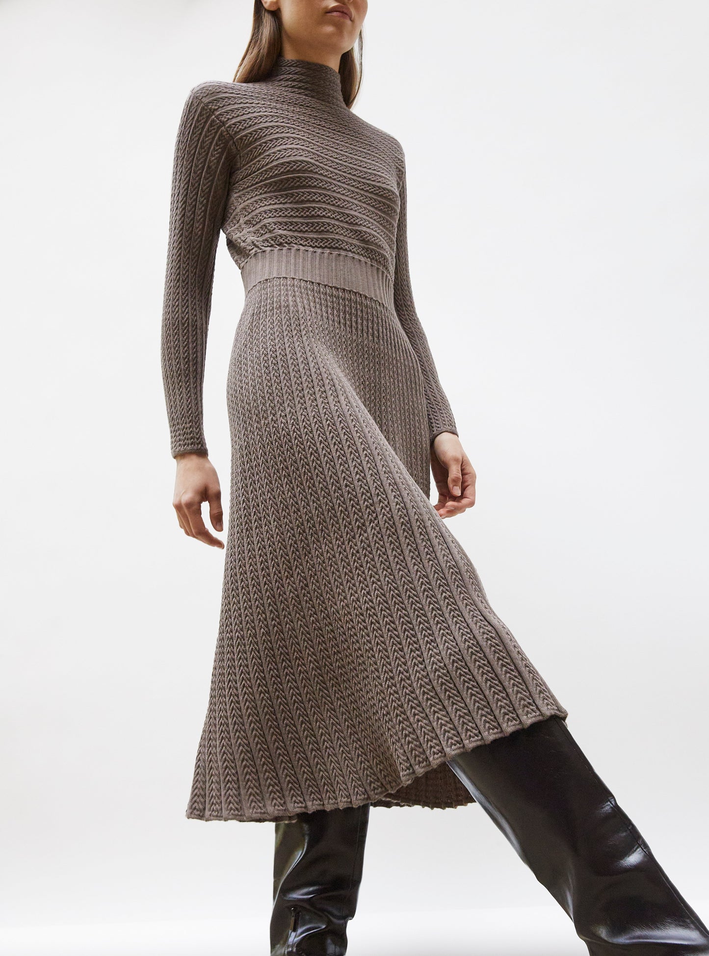 robe longue maille plissée