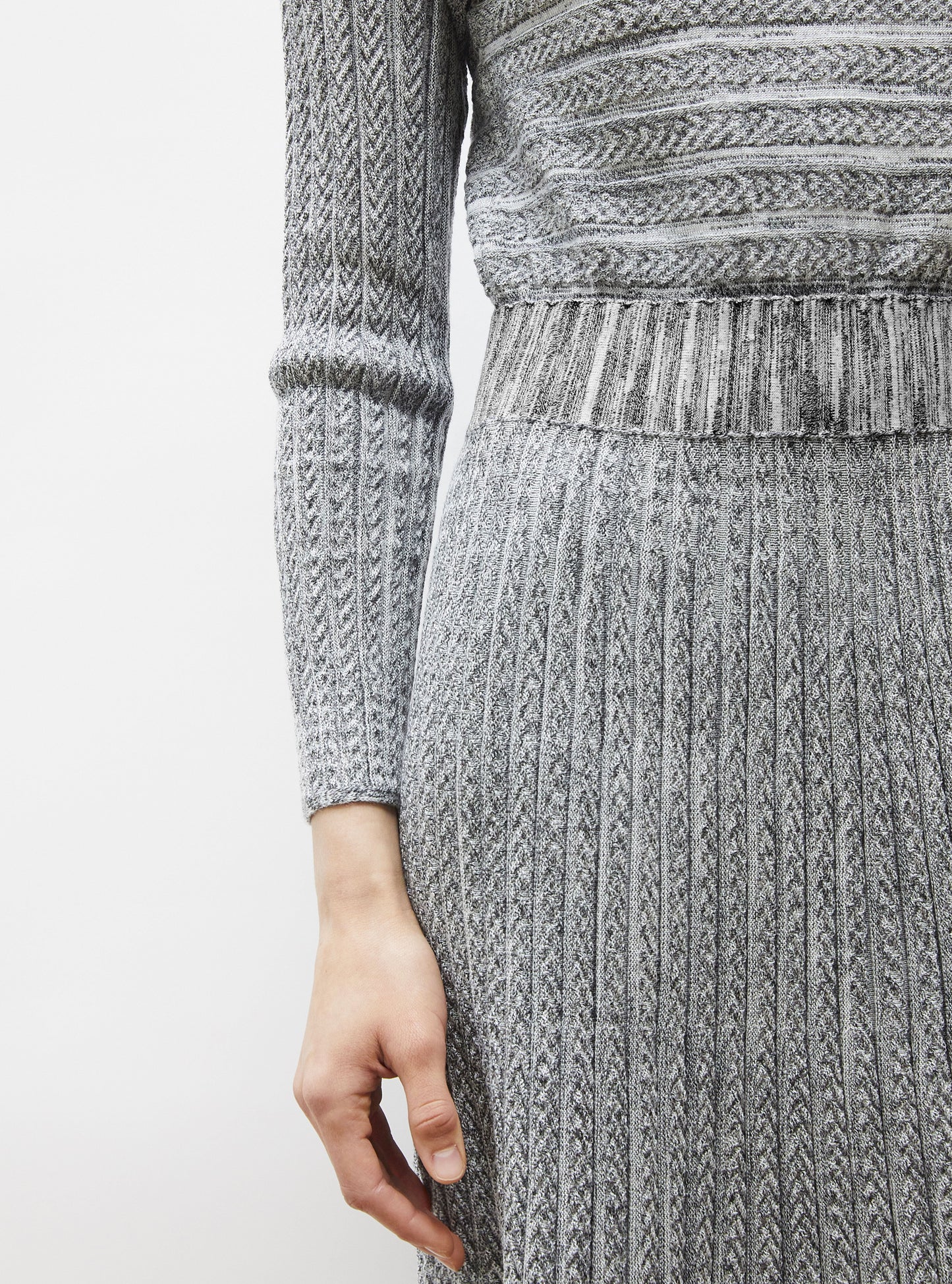 robe longue maille plissée