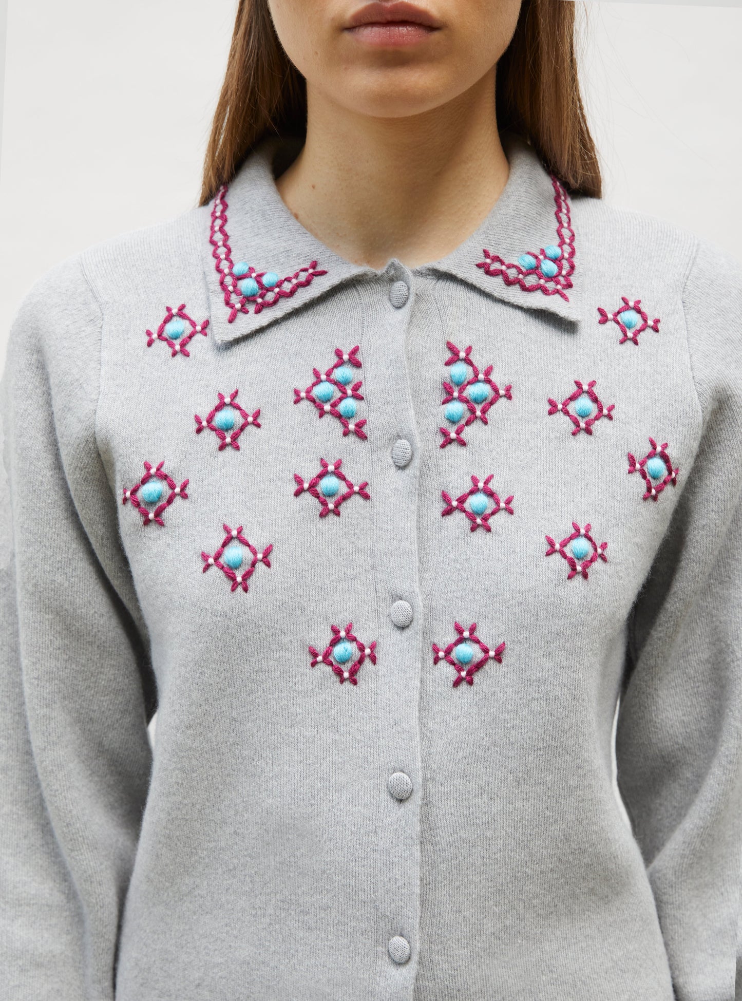 cardigan maille brodé main