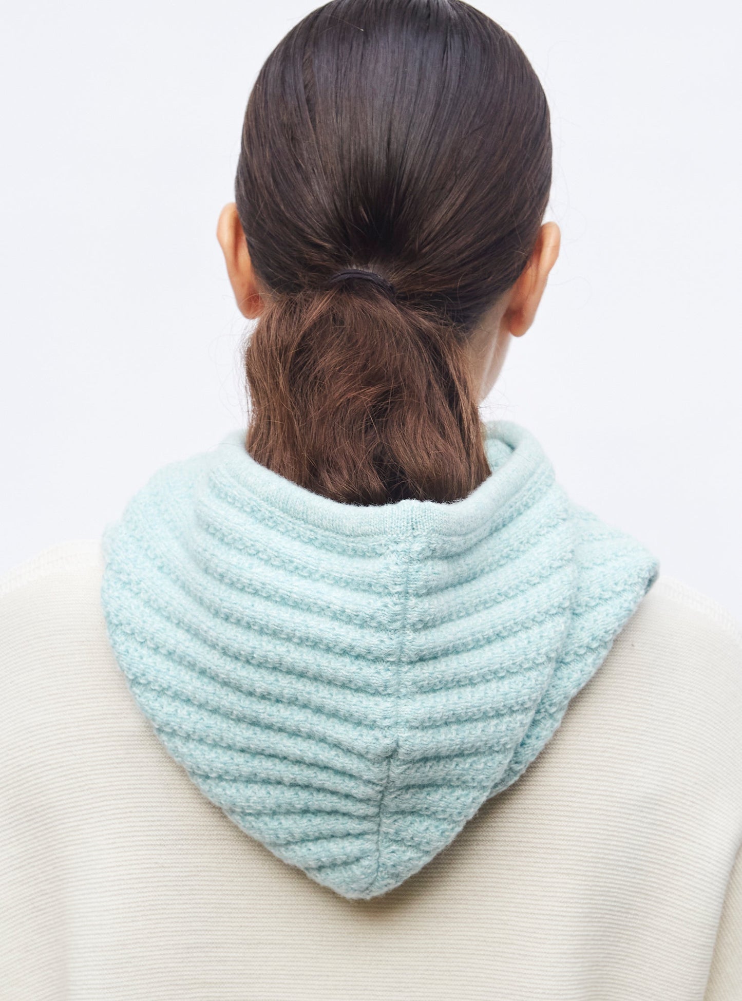 cagoule en maille torsadée