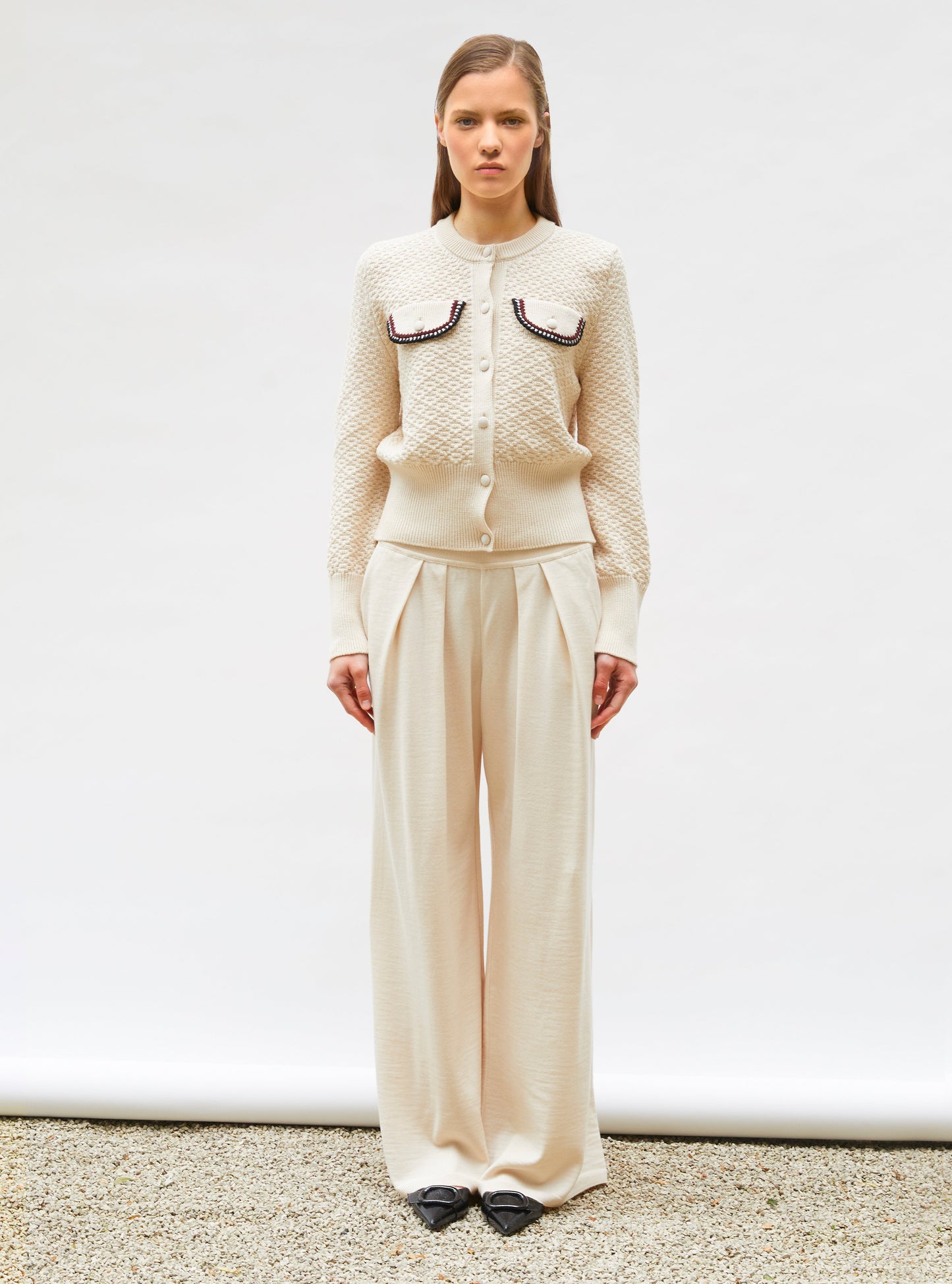 veste maille brodée main