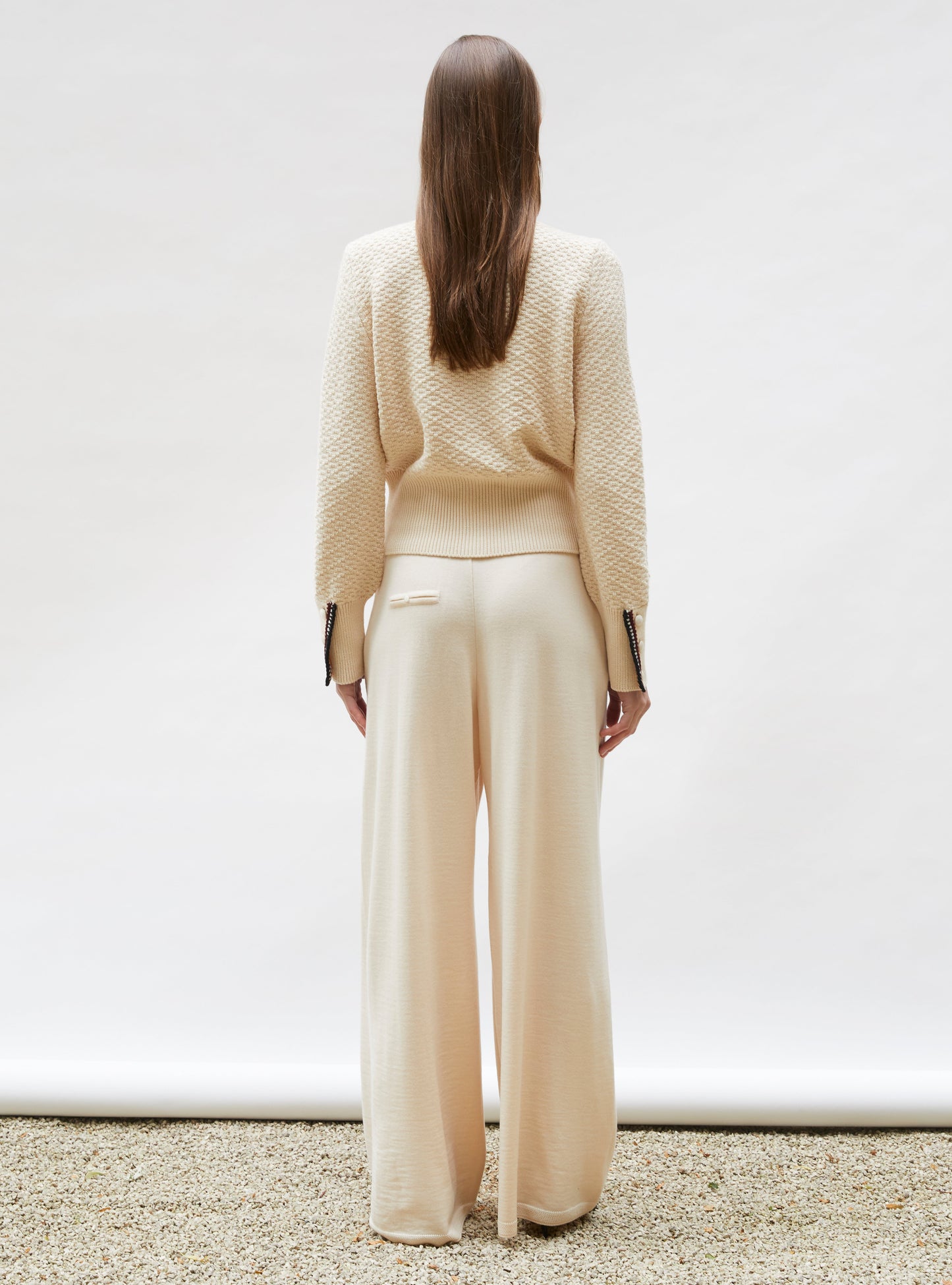 veste maille brodée main