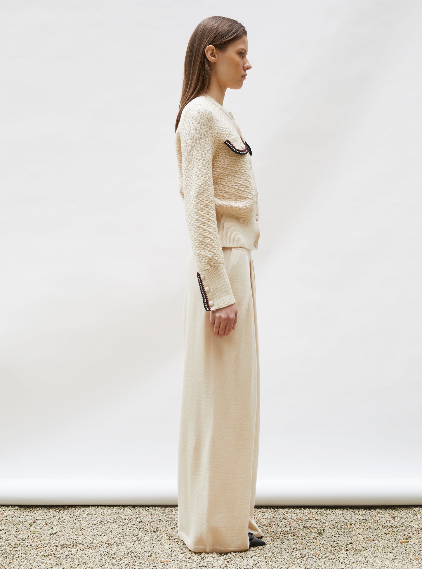 veste maille brodée main