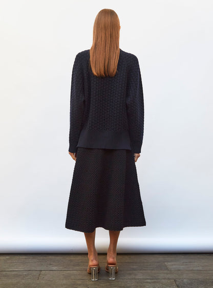 pull loose maille entrelacée