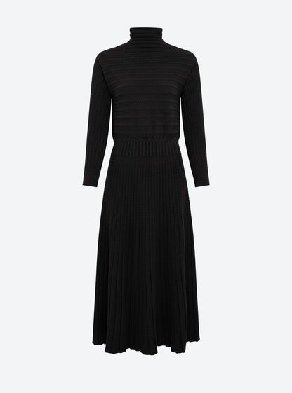 robe longue maille plissée
