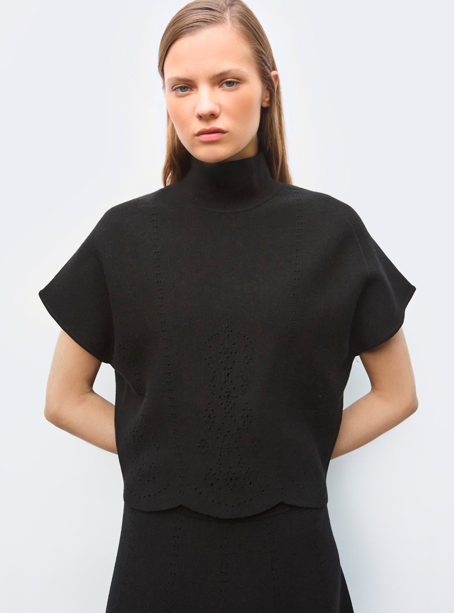 top maille broderie anglaise