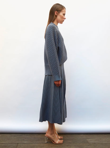 pull loose maille entrelacée