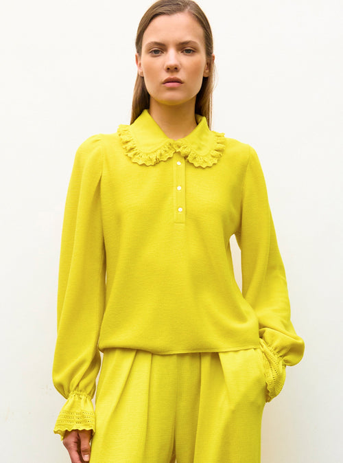 blouse en maille col dentelle