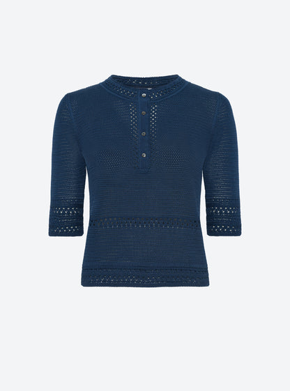 top délicat maille crochet