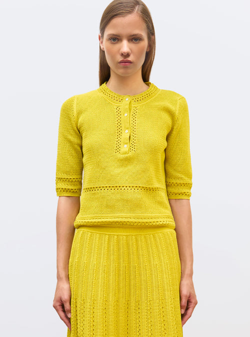 top délicat maille crochet