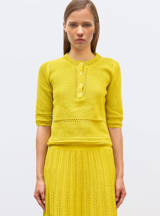 top délicat maille crochet