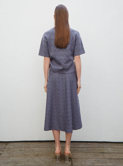 top en maille à fleur ajourée